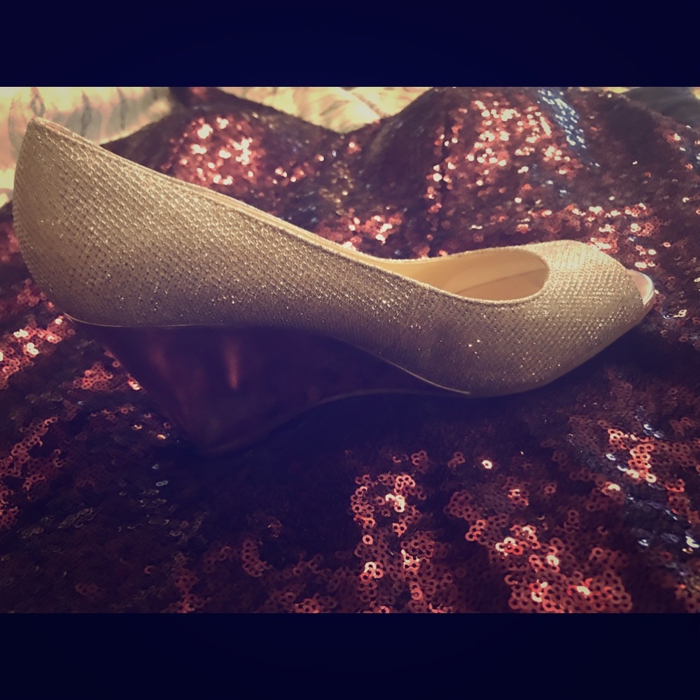 Simply Pelle wedges